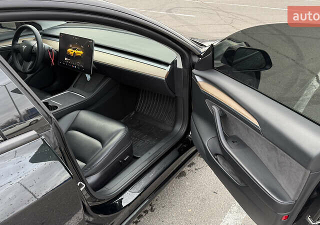 Черный Тесла Модель 3, объемом двигателя 0 л и пробегом 55 тыс. км за 19900 $, фото 10 на Automoto.ua