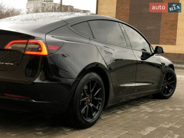 Черный Тесла Модель 3, объемом двигателя 0 л и пробегом 50 тыс. км за 23500 $, фото 26 на Automoto.ua