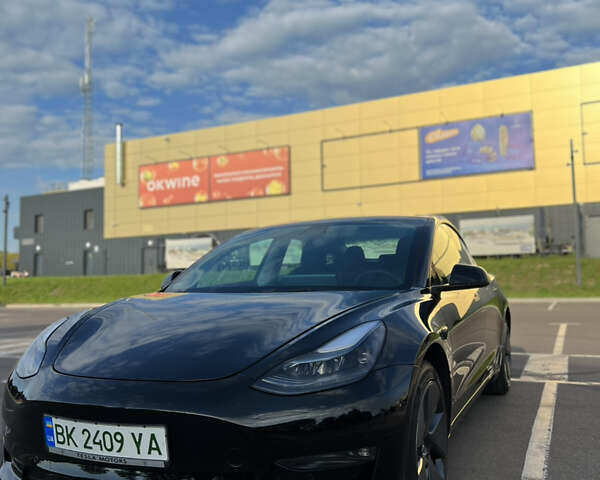 Черный Тесла Модель 3, объемом двигателя 0 л и пробегом 17 тыс. км за 28500 $, фото 17 на Automoto.ua