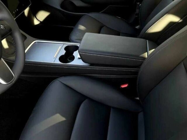 Чорний Тесла Модель 3, об'ємом двигуна 0 л та пробігом 46 тис. км за 11300 $, фото 12 на Automoto.ua