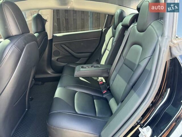 Черный Тесла Модель 3, объемом двигателя 0 л и пробегом 60 тыс. км за 23999 $, фото 21 на Automoto.ua