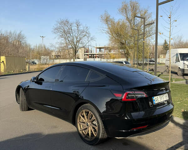 Черный Тесла Модель 3, объемом двигателя 0 л и пробегом 88 тыс. км за 22500 $, фото 1 на Automoto.ua