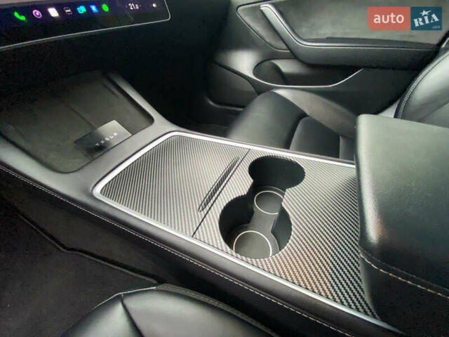 Чорний Тесла Модель 3, об'ємом двигуна 0 л та пробігом 146 тис. км за 20800 $, фото 18 на Automoto.ua