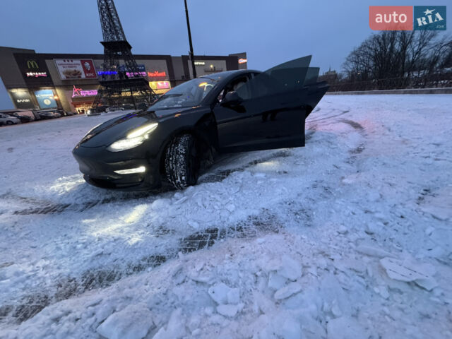 Черный Тесла Модель 3, объемом двигателя 0 л и пробегом 17 тыс. км за 17999 $, фото 14 на Automoto.ua