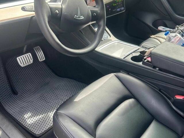 Тесла Модель 3 2022 у Києві на Automoto.ua Чорний Тесла Модель 3, об'ємом двигуна 0 л та пробігом 46 тис. км за 26300 $, фото 3 на Automoto.ua