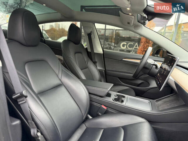 Чорний Тесла Модель 3, об'ємом двигуна 0 л та пробігом 36 тис. км за 19500 $, фото 18 на Automoto.ua