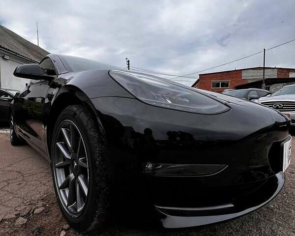 Черный Тесла Модель 3, объемом двигателя 0 л и пробегом 69 тыс. км за 21000 $, фото 4 на Automoto.ua