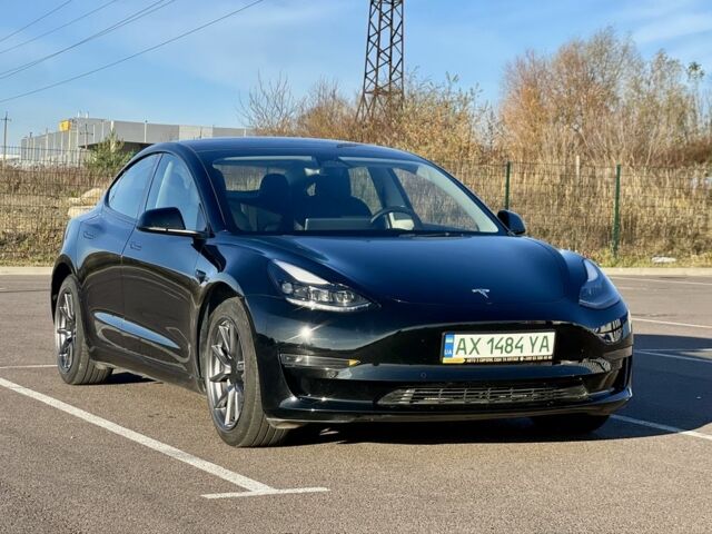 Чорний Тесла Модель 3, об'ємом двигуна 0 л та пробігом 14 тис. км за 19999 $, фото 5 на Automoto.ua
