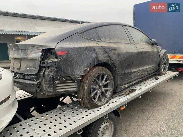 Черный Тесла Модель 3, объемом двигателя 0 л и пробегом 78 тыс. км за 17000 $, фото 2 на Automoto.ua