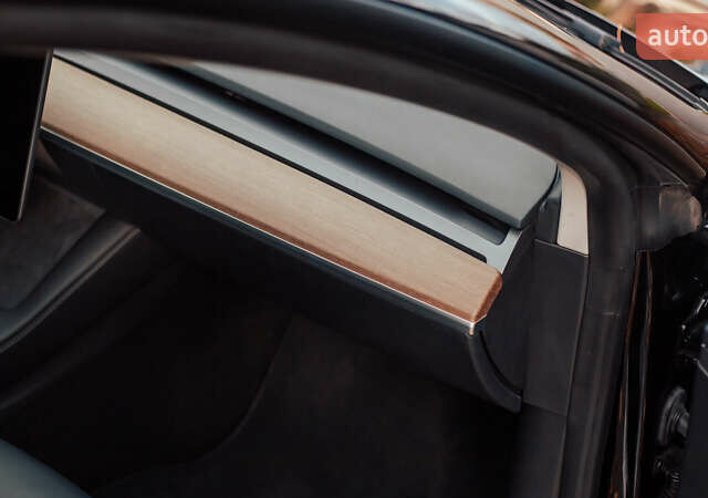 Черный Тесла Модель 3, объемом двигателя 0 л и пробегом 15 тыс. км за 23500 $, фото 48 на Automoto.ua