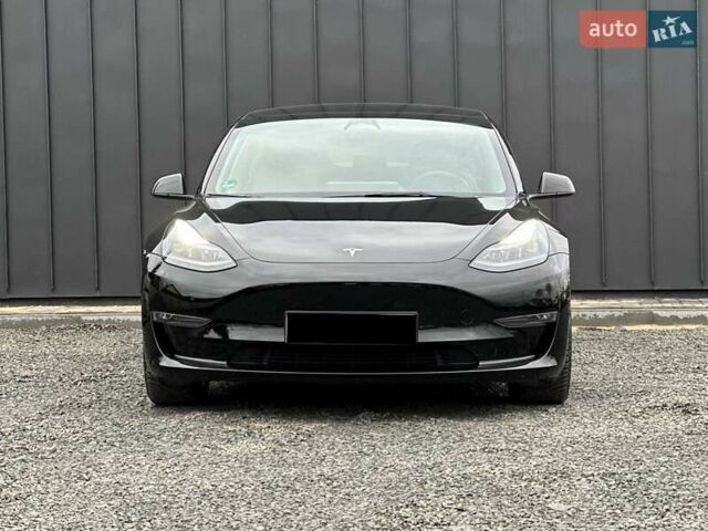 Чорний Тесла Модель 3, об'ємом двигуна 0 л та пробігом 45 тис. км за 25000 $, фото 1 на Automoto.ua