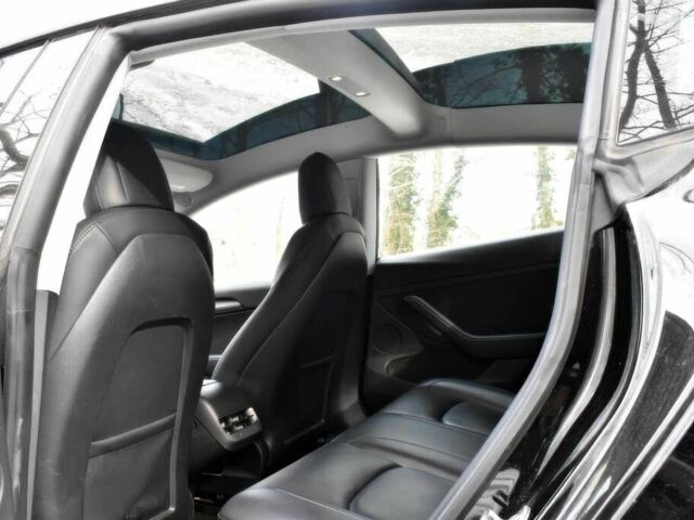 Черный Тесла Модель 3, объемом двигателя 0 л и пробегом 12 тыс. км за 9800 $, фото 12 на Automoto.ua