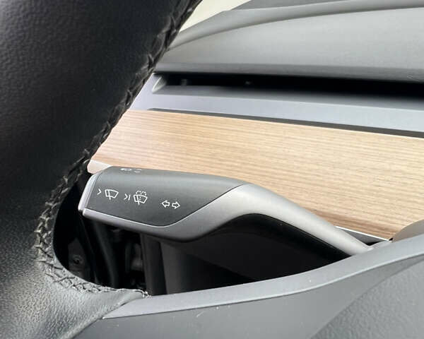 Черный Тесла Модель 3, объемом двигателя 0 л и пробегом 85 тыс. км за 19999 $, фото 16 на Automoto.ua