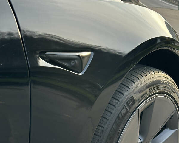 Черный Тесла Модель 3, объемом двигателя 0 л и пробегом 52 тыс. км за 25000 $, фото 32 на Automoto.ua