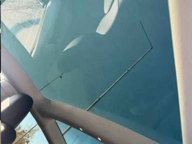 Черный Тесла Модель 3, объемом двигателя 0 л и пробегом 15 тыс. км за 15000 $, фото 12 на Automoto.ua