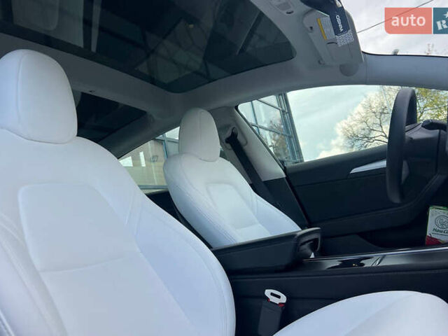 Чорний Тесла Модель 3, об'ємом двигуна 0 л та пробігом 16 тис. км за 22900 $, фото 21 на Automoto.ua