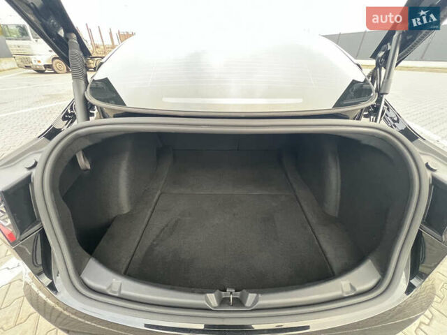 Черный Тесла Модель 3, объемом двигателя 0 л и пробегом 85 тыс. км за 19999 $, фото 54 на Automoto.ua