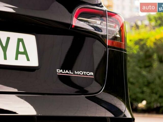 Чорний Тесла Модель 3, об'ємом двигуна 0 л та пробігом 49 тис. км за 24999 $, фото 18 на Automoto.ua