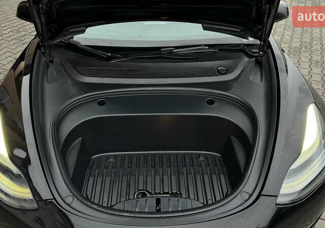 Чорний Тесла Модель 3, об'ємом двигуна 0 л та пробігом 172 тис. км за 16900 $, фото 45 на Automoto.ua