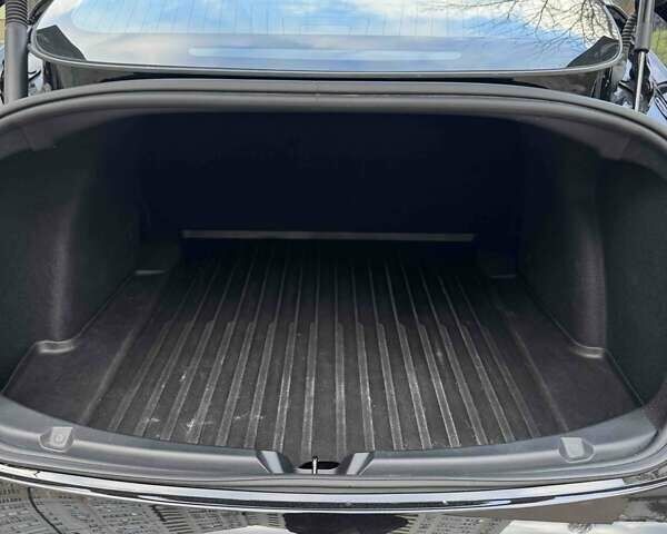 Чорний Тесла Модель 3, об'ємом двигуна 0 л та пробігом 92 тис. км за 23500 $, фото 10 на Automoto.ua