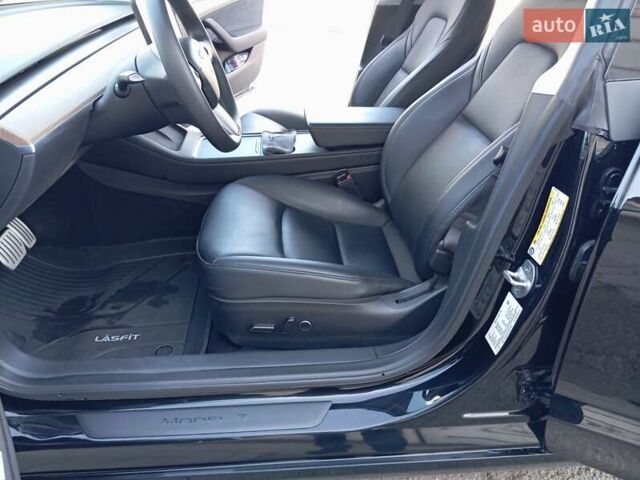 Чорний Тесла Модель 3, об'ємом двигуна 0 л та пробігом 27 тис. км за 25000 $, фото 16 на Automoto.ua