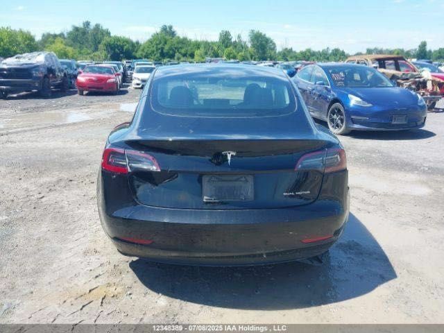 Чорний Тесла Модель 3, об'ємом двигуна 0 л та пробігом 1 тис. км за 15100 $, фото 1 на Automoto.ua