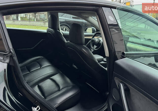 Чорний Тесла Модель 3, об'ємом двигуна 0 л та пробігом 172 тис. км за 16900 $, фото 36 на Automoto.ua