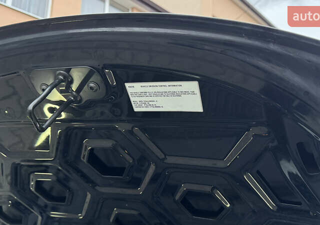 Чорний Тесла Модель 3, об'ємом двигуна 0 л та пробігом 172 тис. км за 16900 $, фото 46 на Automoto.ua
