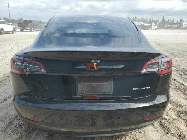 Чорний Тесла Модель 3, об'ємом двигуна 0 л та пробігом 30 тис. км за 7800 $, фото 5 на Automoto.ua