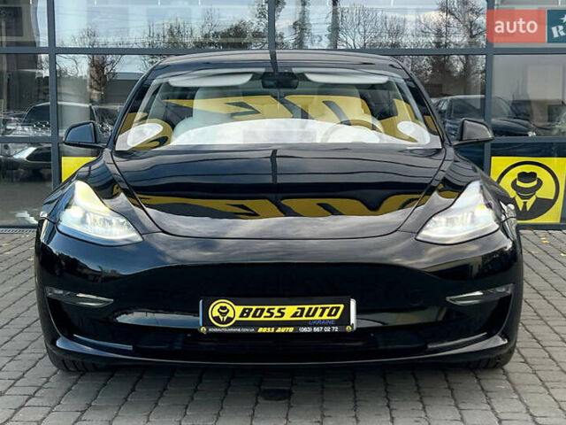 Чорний Тесла Модель 3, об'ємом двигуна 0 л та пробігом 16 тис. км за 22900 $, фото 1 на Automoto.ua