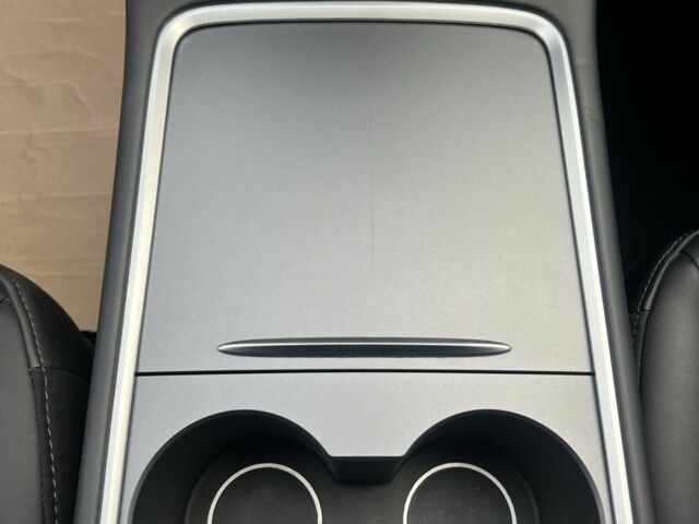 Черный Тесла Модель 3, объемом двигателя 0 л и пробегом 85 тыс. км за 19999 $, фото 9 на Automoto.ua