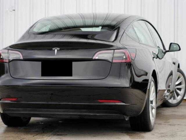 Черный Тесла Модель 3, объемом двигателя 0 л и пробегом 15 тыс. км за 15500 $, фото 4 на Automoto.ua