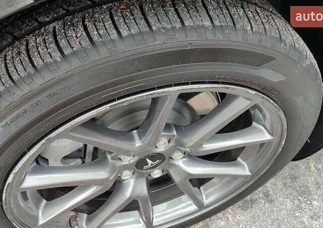 Черный Тесла Модель 3, объемом двигателя 0 л и пробегом 30 тыс. км за 20500 $, фото 9 на Automoto.ua