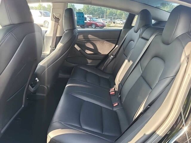 Черный Тесла Модель 3, объемом двигателя 0 л и пробегом 27 тыс. км за 18800 $, фото 6 на Automoto.ua