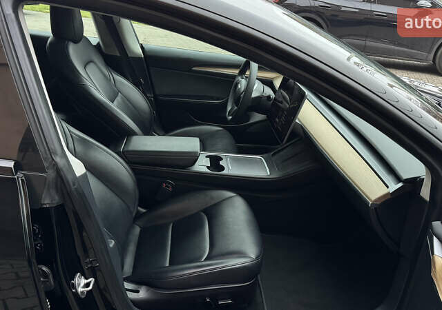 Чорний Тесла Модель 3, об'ємом двигуна 0 л та пробігом 172 тис. км за 16900 $, фото 31 на Automoto.ua