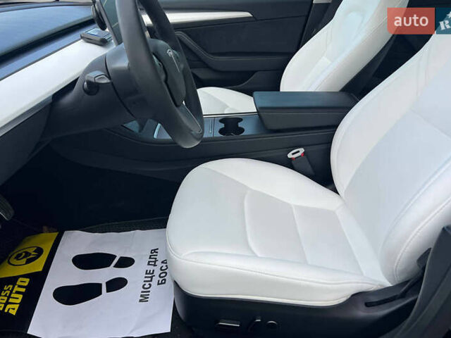 Чорний Тесла Модель 3, об'ємом двигуна 0 л та пробігом 16 тис. км за 22900 $, фото 9 на Automoto.ua