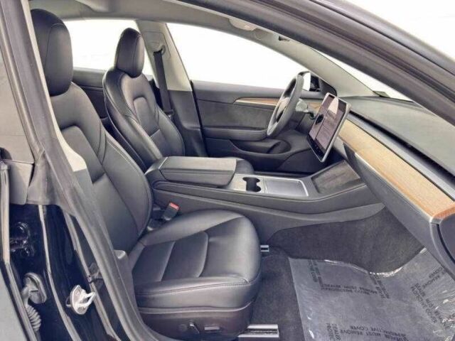 Черный Тесла Модель 3, объемом двигателя 0 л и пробегом 15 тыс. км за 15500 $, фото 11 на Automoto.ua