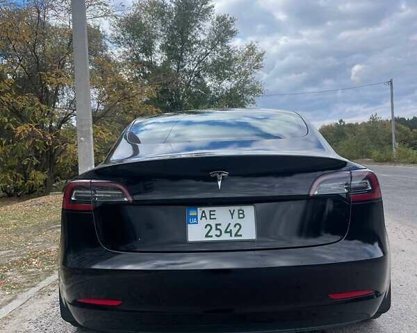 Тесла Модель 3 2023 в Каменское - Днепродзержинск на Automoto.ua Черный Тесла Модель 3, объемом двигателя 0 л и пробегом 73 тыс. км за 19000 $, фото 4 на Automoto.ua