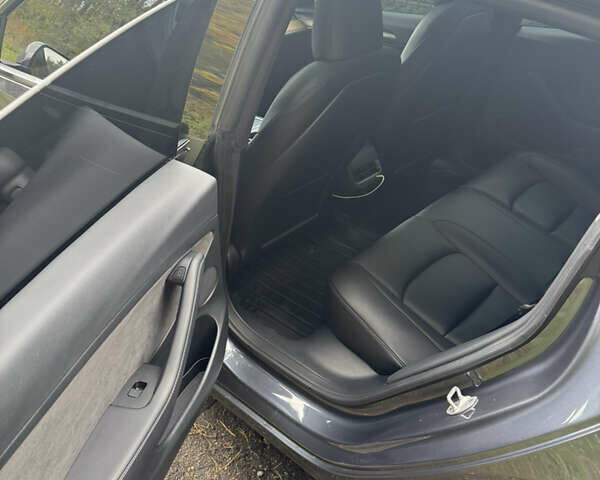 Черный Тесла Модель 3, объемом двигателя 0 л и пробегом 10 тыс. км за 18888 $, фото 6 на Automoto.ua