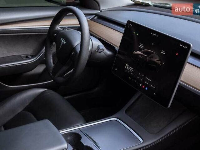 Чорний Тесла Модель 3, об'ємом двигуна 0 л та пробігом 49 тис. км за 24999 $, фото 19 на Automoto.ua