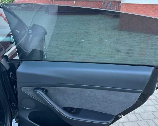 Черный Тесла Модель 3, объемом двигателя 0 л и пробегом 22 тыс. км за 22800 $, фото 34 на Automoto.ua