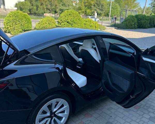 Черный Тесла Модель 3, объемом двигателя 0 л и пробегом 22 тыс. км за 22800 $, фото 71 на Automoto.ua