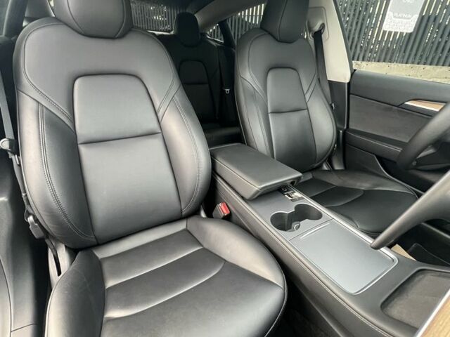 Черный Тесла Модель 3, объемом двигателя 0 л и пробегом 85 тыс. км за 19999 $, фото 11 на Automoto.ua