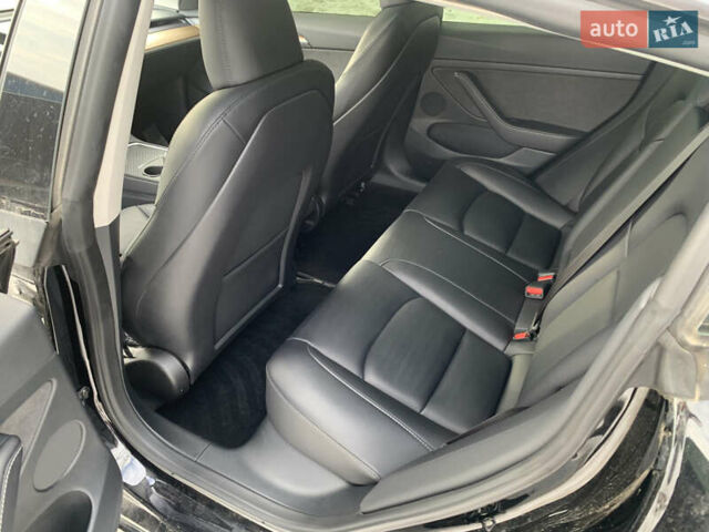 Черный Тесла Модель 3, объемом двигателя 0 л и пробегом 45 тыс. км за 21000 $, фото 8 на Automoto.ua