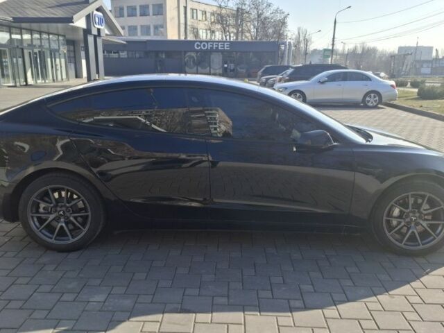 Чорний Тесла Модель 3, об'ємом двигуна 0 л та пробігом 40 тис. км за 22500 $, фото 3 на Automoto.ua