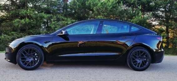 Чорний Тесла Модель 3, об'ємом двигуна 0 л та пробігом 34 тис. км за 15500 $, фото 3 на Automoto.ua