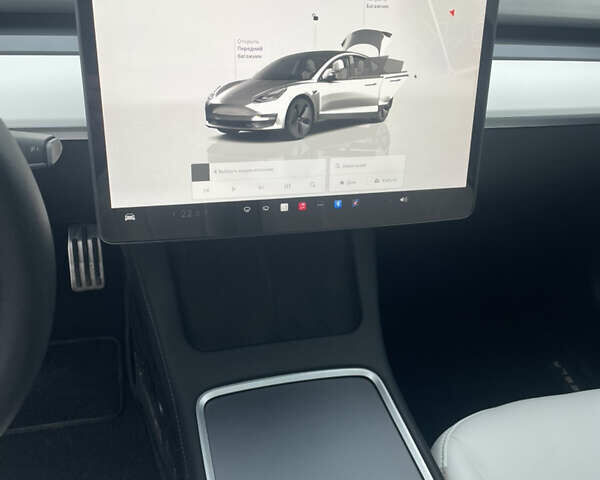 Черный Тесла Модель 3, объемом двигателя 0 л и пробегом 45 тыс. км за 22000 $, фото 41 на Automoto.ua