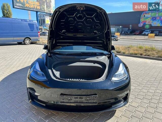 Чорний Тесла Модель 3, об'ємом двигуна 0 л та пробігом 18 тис. км за 20500 $, фото 12 на Automoto.ua