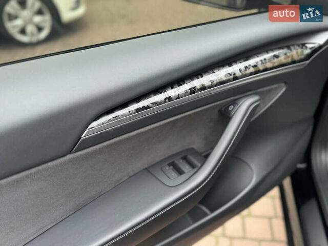 Чорний Тесла Модель 3, об'ємом двигуна 0 л та пробігом 56 тис. км за 20500 $, фото 13 на Automoto.ua