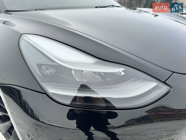 Чорний Тесла Модель 3, об'ємом двигуна 0 л та пробігом 58 тис. км за 24900 $, фото 15 на Automoto.ua